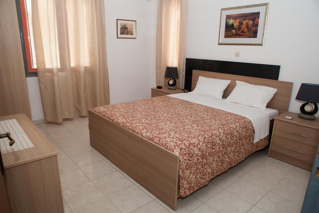 Palmira Apartments Makriyialós Phòng bức ảnh